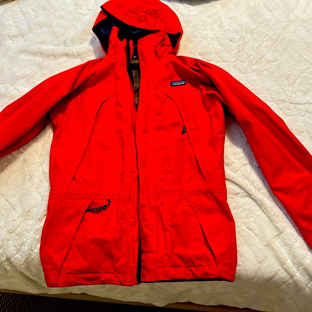 Authentic Patagonia GORE-TEX Ski Shell – Mountain-Ready 3-in-1 Ski Jacket
